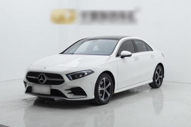 Mercedes-Benz A-Class 2022 Revised Version A 200 L Sport Sedan Fashionable Style usado