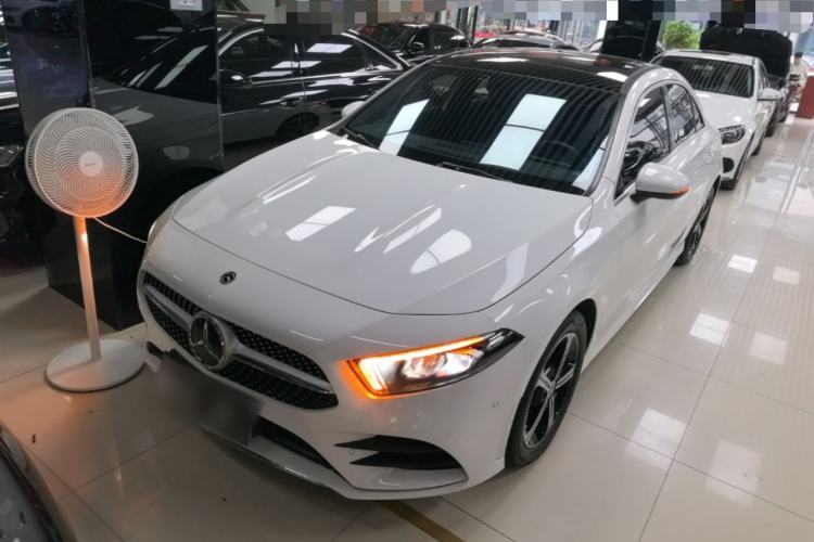 Used Mercedes-Benz A-Class 2022 Revised Version A 200 L Sport Sedan Fashionable Style Guazi used car, China used car export, Used car for sale, Used  cars, Cheapest cars for sale