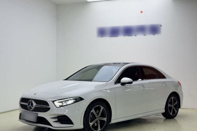 Used Mercedes-Benz A-Class 2022 Revised Version A 200 L Sport Sedan Fashionable Style