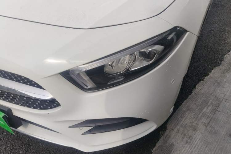Used Mercedes-Benz A-Class 2022 Second Facelift A 200 L Sport Sedan Fashion Version Left Front Headlight