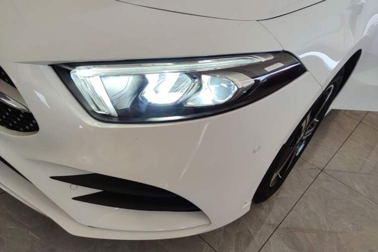Used Mercedes-Benz A-Class 2022 Revised Version A 200 L Sport Sedan Fashionable Style Left Front Headlight