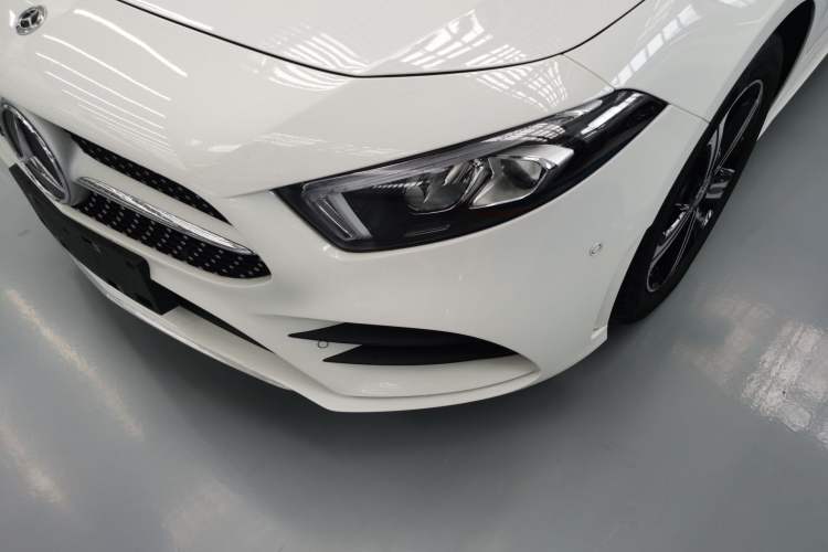 Used Mercedes-Benz A-Class 2022 Revised Version A 200 L Sport Sedan Fashionable Style Left Front Headlight