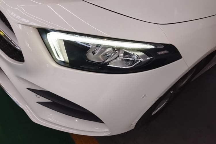 Used Mercedes-Benz A-Class 2022 A 200 L Sport Sedan Fashion Model Left Front Headlight