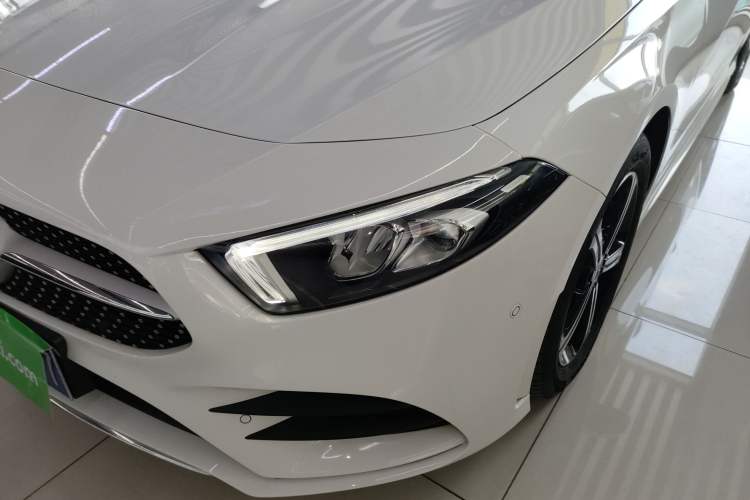 Used Mercedes-Benz A-Class 2022 Revised Version A 200 L Sport Sedan Fashionable Style Left Front Headlight