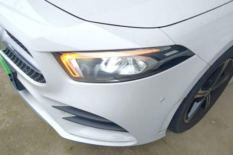 Used Mercedes-Benz A-Class 2022 Revised Version A 200 L Sport Sedan Fashionable Style Left Front Headlight
