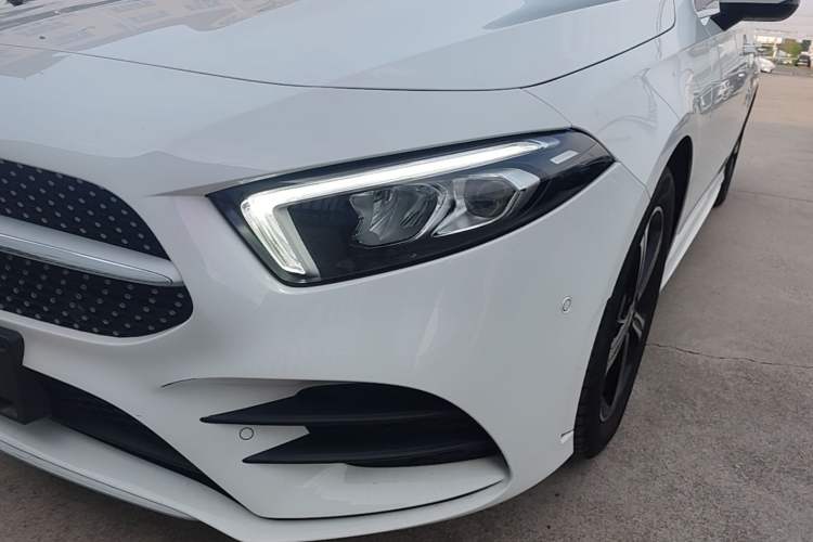 Used Mercedes-Benz A-Class 2022 Revised Version A 200 L Sport Sedan Fashionable Style Left Front Headlight