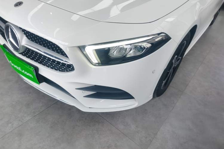 Used Mercedes-Benz A-Class 2022 Second Facelift A 200 L Sport Sedan Fashion Version Left Front Headlight
