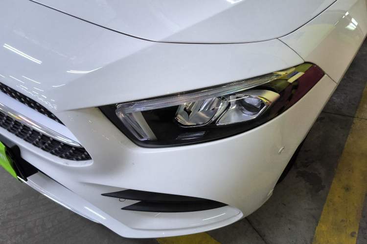 Used Mercedes-Benz A-Class 2022 Revised Version A 200 L Sport Sedan Fashionable Style Left Front Headlight