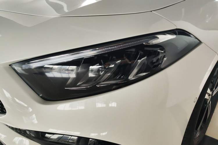 Used Mercedes-Benz A-Class 2022 Revised Version A 200 L Sport Sedan Fashionable Style Left Front Headlight