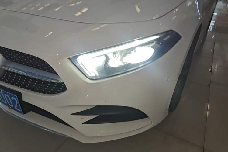 Used Mercedes-Benz A-Class 2022 Revised Version A 200 L Sport Sedan Fashionable Style Left Front Headlight