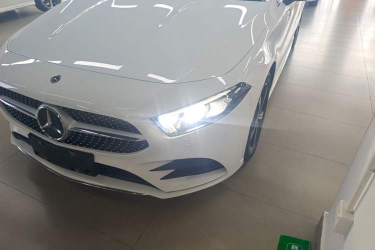Used Mercedes-Benz A-Class 2022 Revised Version A 200 L Sport Sedan Fashionable Style Left Front Headlight