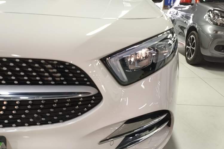 Used Mercedes-Benz A-Class 2022 Restyled A 200 L Sport Sedan Fashion Version Left Front Headlight