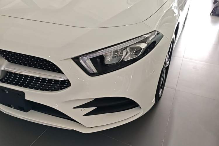 Used Mercedes-Benz A-Class 2022 Second Facelift A 200 L Sport Sedan Fashion Version Left Front Headlight