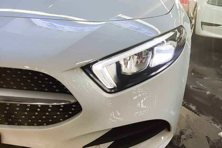 Used Mercedes-Benz A-Class 2022 Revised Version A 200 L Sport Sedan Fashionable Style Left Front Headlight