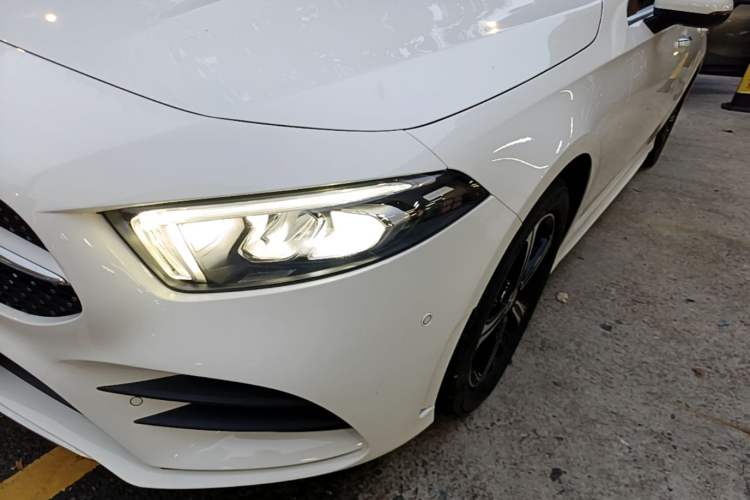 Used Mercedes-Benz A-Class 2022 Restyled A 200 L Sport Sedan Fashion Version Left Front Headlight
