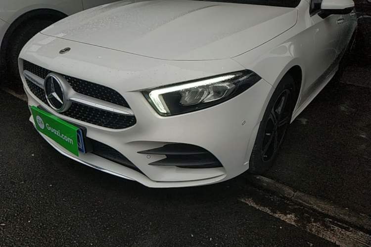 Used Mercedes-Benz A-Class 2022 Second Facelift A 200 L Sport Sedan Fashion Version Left Front Headlight