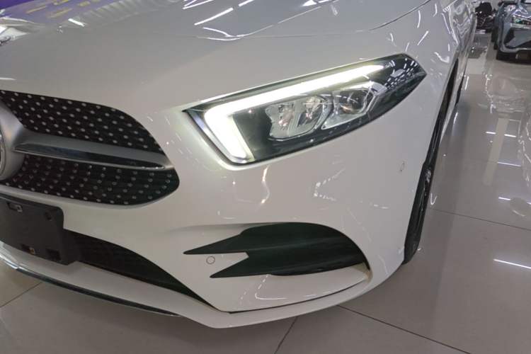 Used Mercedes-Benz A-Class 2022 Revised Version A 200 L Sport Sedan Fashionable Style Left Front Headlight