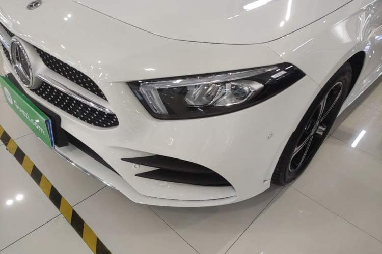 Used Mercedes-Benz A-Class 2022 Revised Version A 200 L Sport Sedan Fashionable Style Left Front Headlight