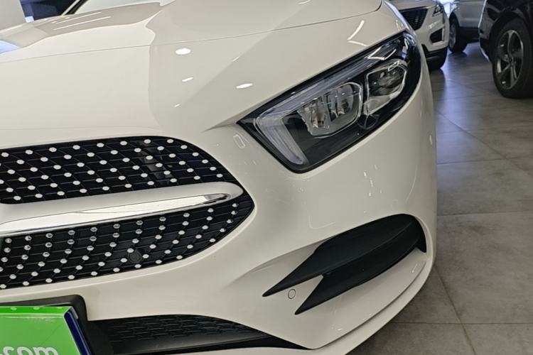 Used Mercedes-Benz A-Class 2022 Restyled A 200 L Sport Sedan Fashion Version Left Front Headlight