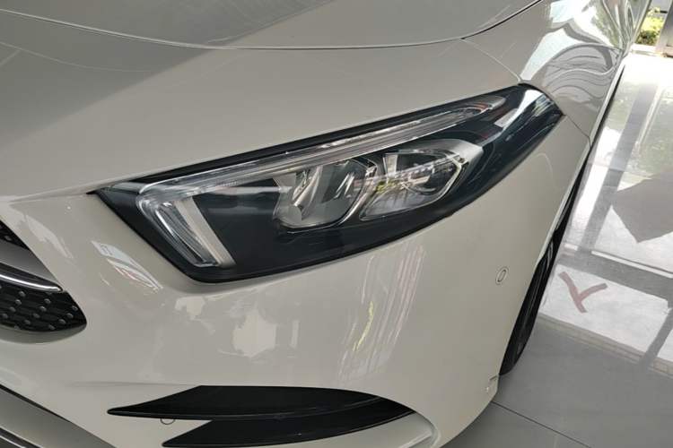 Used Mercedes-Benz A-Class 2022 Revised Version A 200 L Sport Sedan Fashionable Style Left Front Headlight