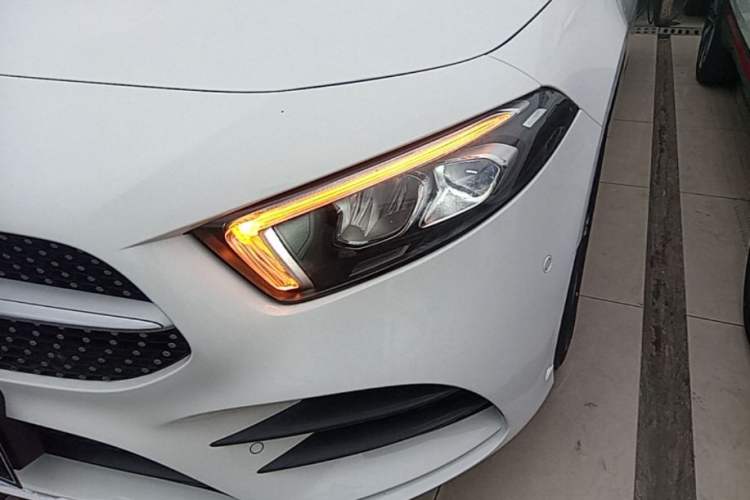 Used Mercedes-Benz A-Class 2022 Revised Version A 200 L Sport Sedan Fashionable Style Left Front Headlight