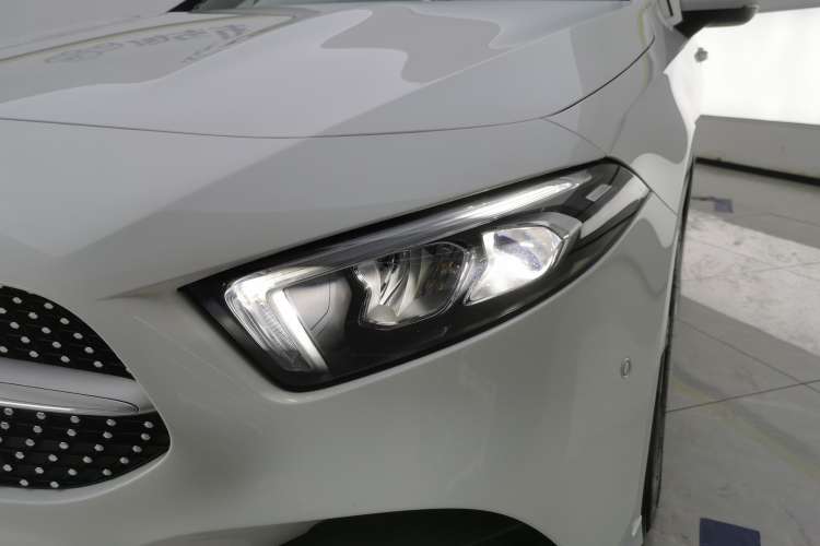 Used Mercedes-Benz A-Class 2022 Second Facelift A 200 L Sport Sedan Fashion Version Left Front Headlight