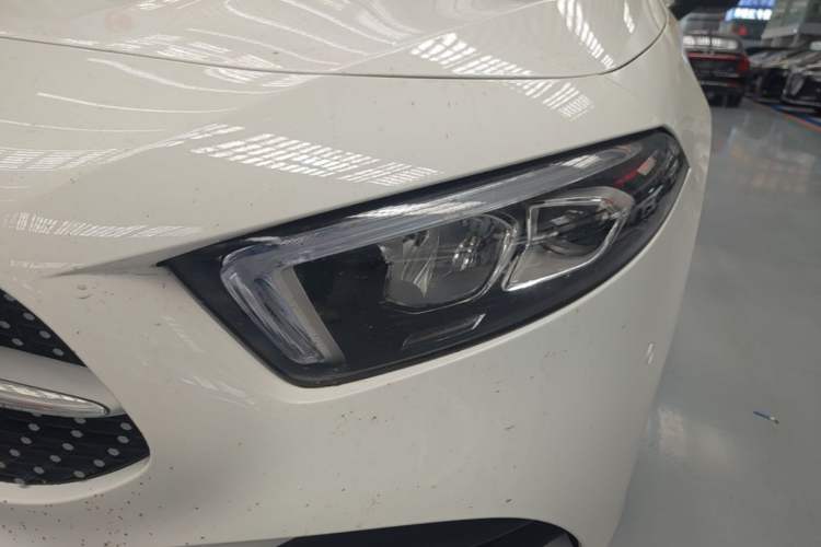 Used Mercedes-Benz A-Class 2022 Revised Version A 200 L Sport Sedan Fashionable Style Left Front Headlight