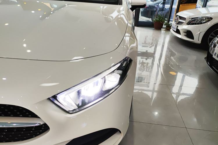Used Mercedes-Benz A-Class 2022 Revised Version A 200 L Sport Sedan Fashionable Style Left Front Headlight
