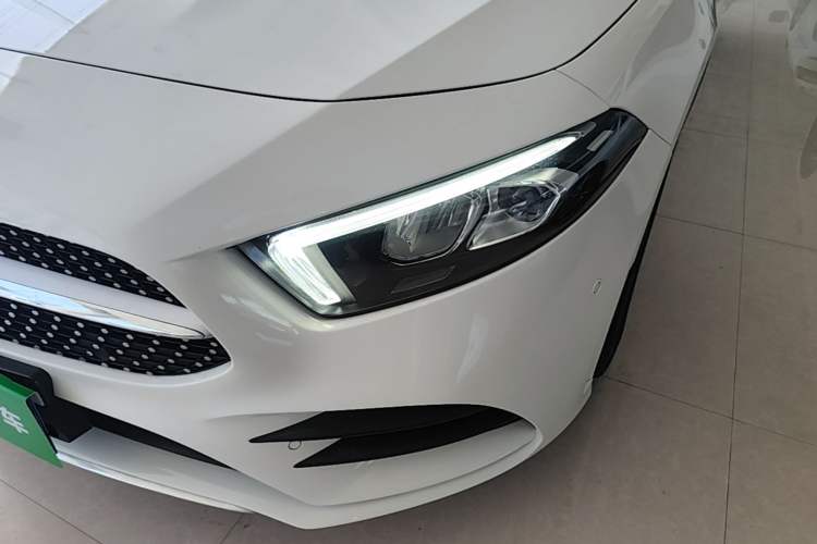 Used Mercedes-Benz A-Class 2022 A 200 L Sport Sedan Fashion Model Left Front Headlight
