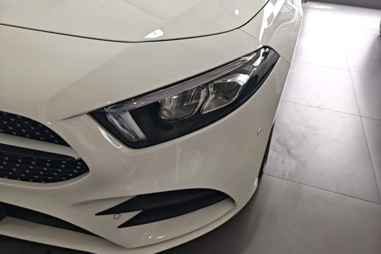 Used Mercedes-Benz A-Class 2022 Second Facelift A 200 L Sport Sedan Fashion Version Left Front Headlight
