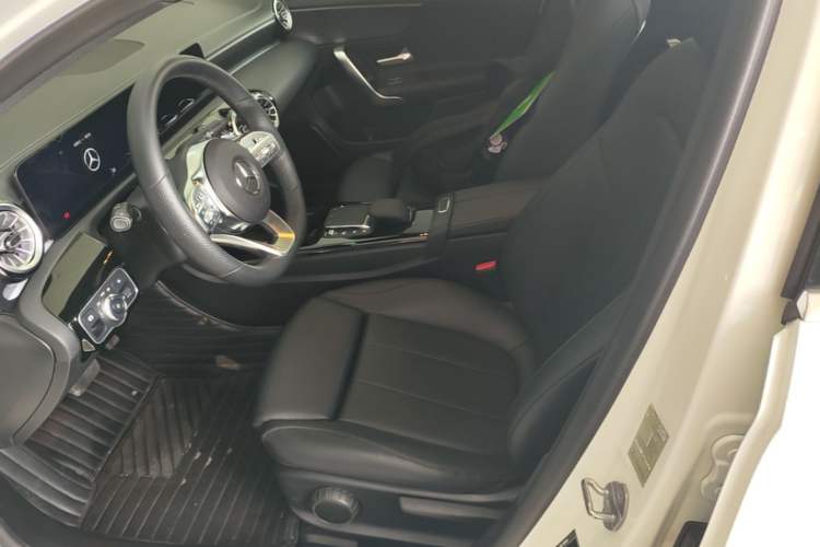 Used Mercedes-Benz A-Class 2022 Restyled A 200 L Sport Sedan Fashion Version Left Front Seat