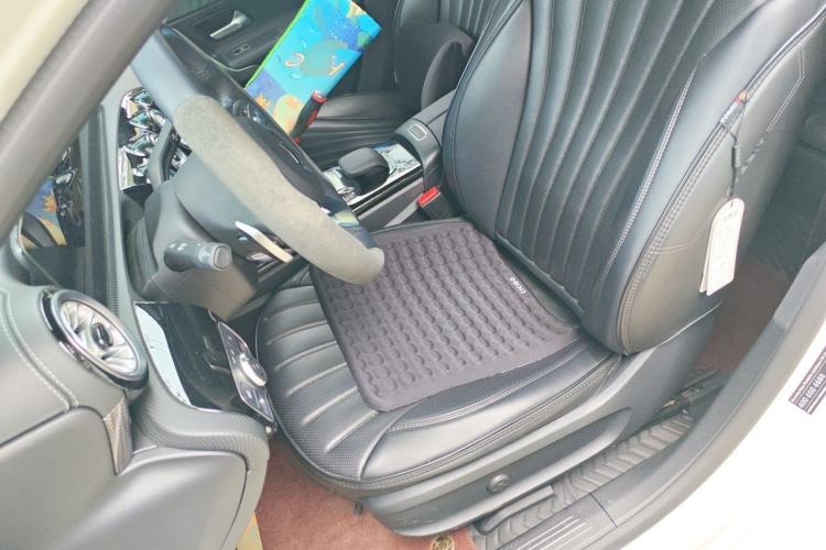 Used Mercedes-Benz A-Class 2022 Revised Version A 200 L Sport Sedan Fashionable Style Left Front Seat