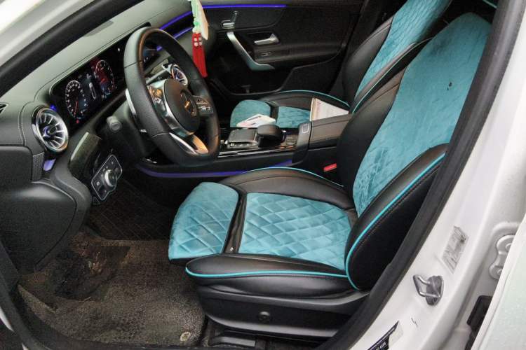 Used Mercedes-Benz A-Class 2022 Revised Version A 200 L Sport Sedan Fashionable Style Left Front Seat