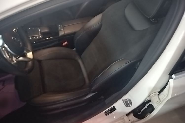 Used Mercedes-Benz A-Class 2022 Revised Version A 200 L Sport Sedan Fashionable Style Left Front Seat