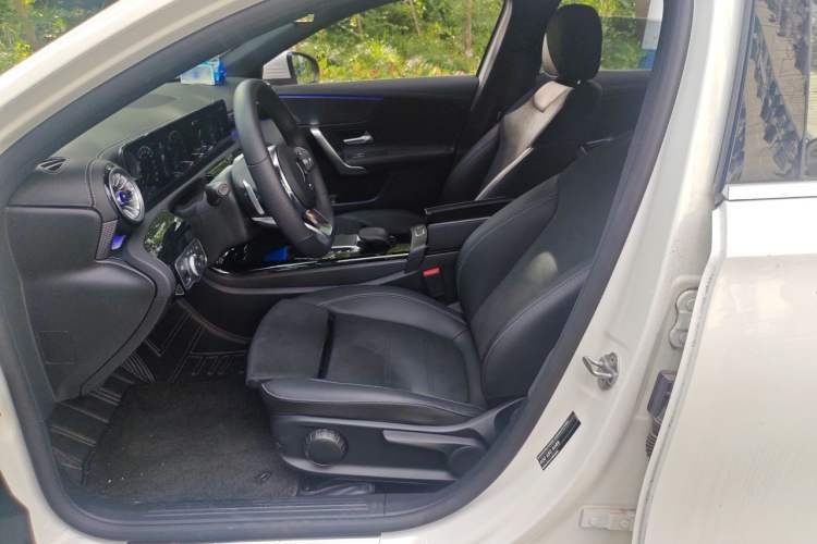 Used Mercedes-Benz A-Class 2022 Second Facelift A 200 L Sport Sedan Fashion Version Left Front Seat
