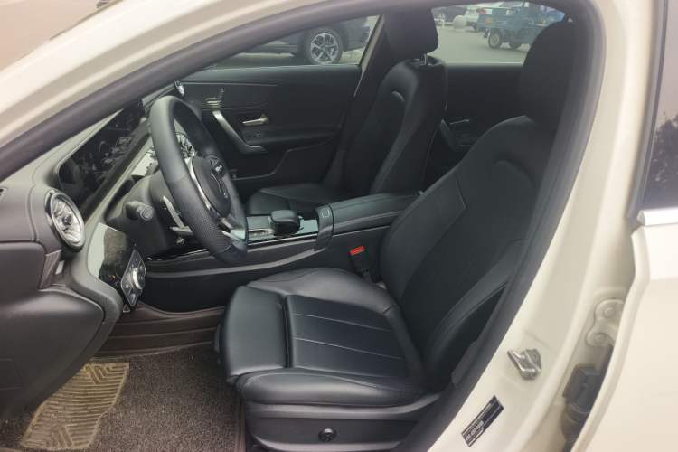 Used Mercedes-Benz A-Class 2022 Second Facelift A 200 L Sport Sedan Fashion Version Left Front Seat