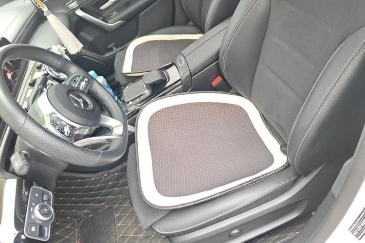 Used Mercedes-Benz A-Class 2022 Revised Version A 200 L Sport Sedan Fashionable Style Left Front Seat