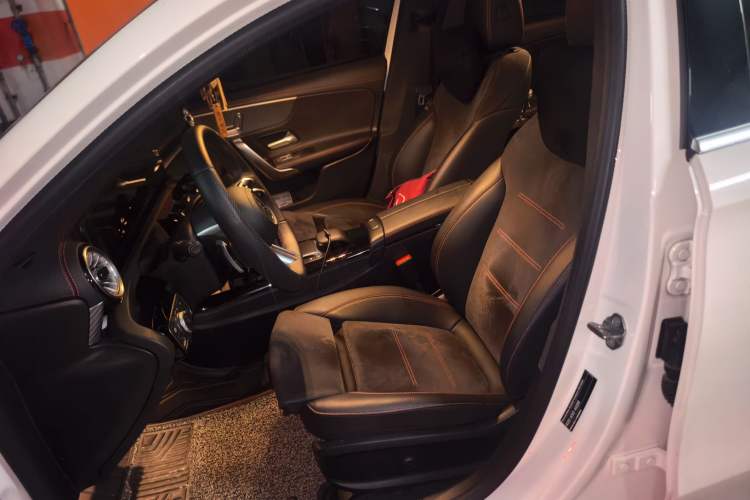 Used Mercedes-Benz A-Class 2022 Second Facelift A 200 L Sport Sedan Fashion Version Left Front Seat