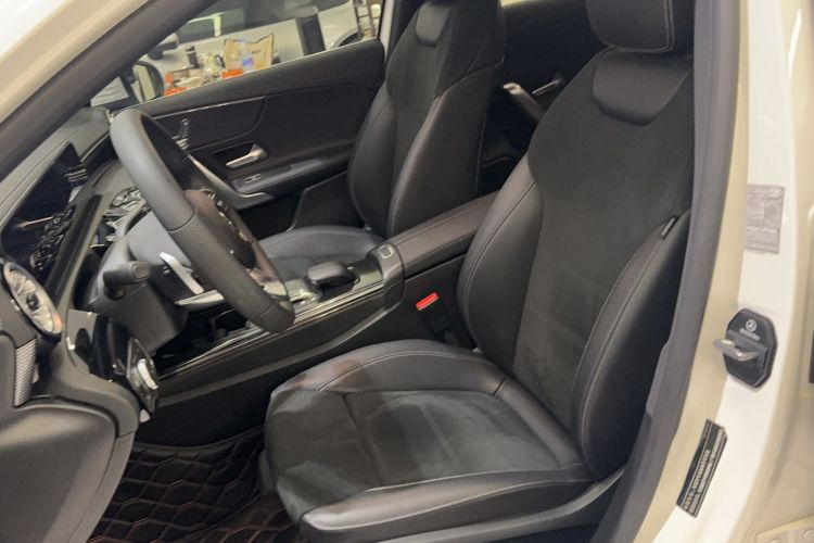 Used Mercedes-Benz A-Class 2022 Revised Version A 200 L Sport Sedan Fashionable Style Left Front Seat