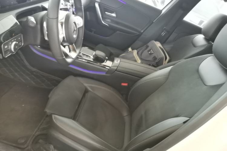 Used Mercedes-Benz A-Class 2022 Revised Version A 200 L Sport Sedan Fashionable Style Left Front Seat