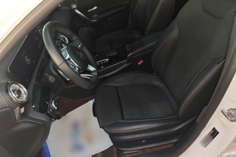 Used Mercedes-Benz A-Class 2022 Revised Version A 200 L Sport Sedan Fashionable Style Left Front Seat