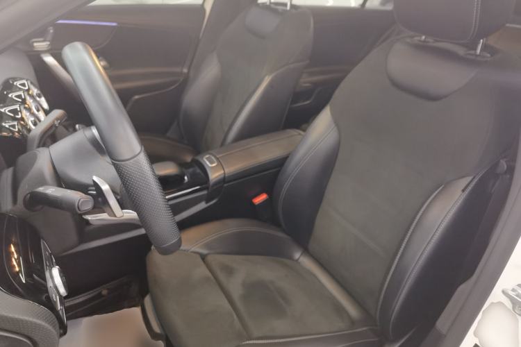 Used Mercedes-Benz A-Class 2022 Revised Version A 200 L Sport Sedan Fashionable Style Left Front Seat