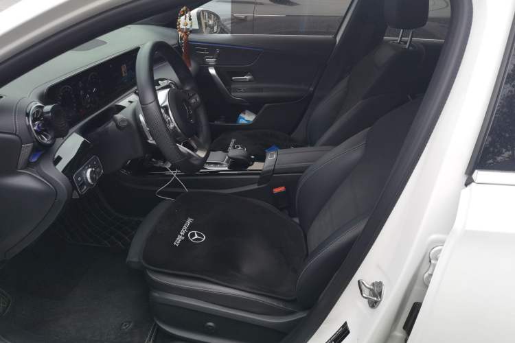 Used Mercedes-Benz A-Class 2022 Second Facelift A 200 L Sport Sedan Fashion Version Left Front Seat