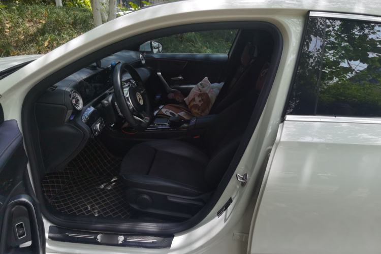 Used Mercedes-Benz A-Class 2022 Second Facelift A 200 L Sport Sedan Fashion Version Left Front Seat