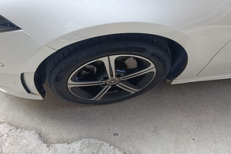 Used Mercedes-Benz A-Class 2022 Restyled A 200 L Sport Sedan Fashion Version Left Front Wheel Hub