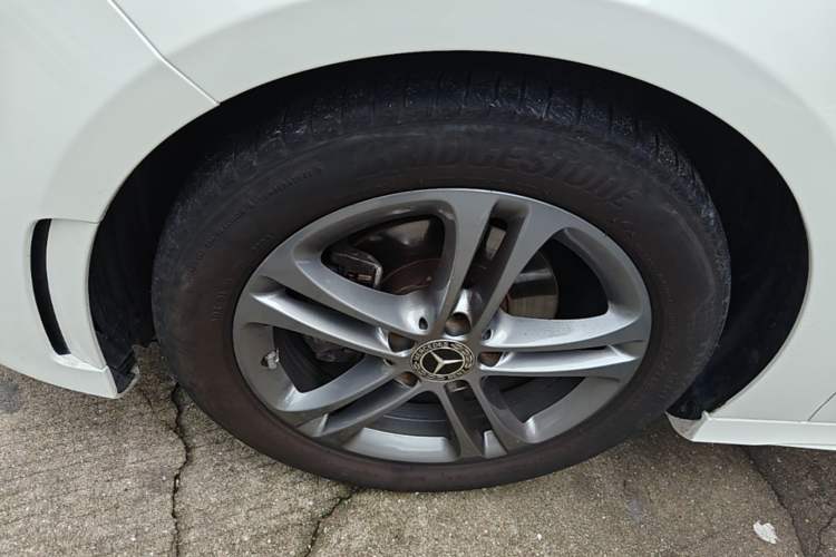 Used Mercedes-Benz A-Class 2022 Restyled A 180 L Sport Sedan Left Front Wheel Hub