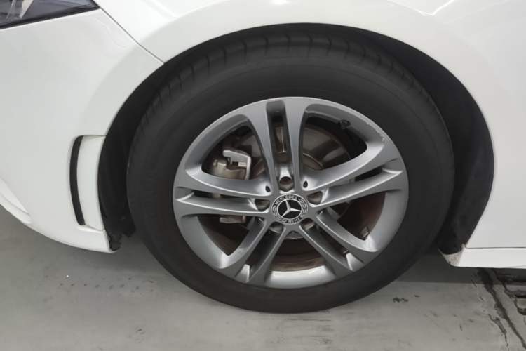 Used Mercedes-Benz A-Class 2022 A 180 L Sport Sedan Left Front Wheel Hub