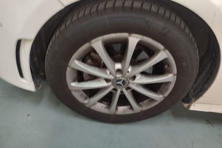Used Mercedes-Benz A-Class 2022 Restyled A 200 L Sport Sedan Fashion Version Left Front Wheel Hub
