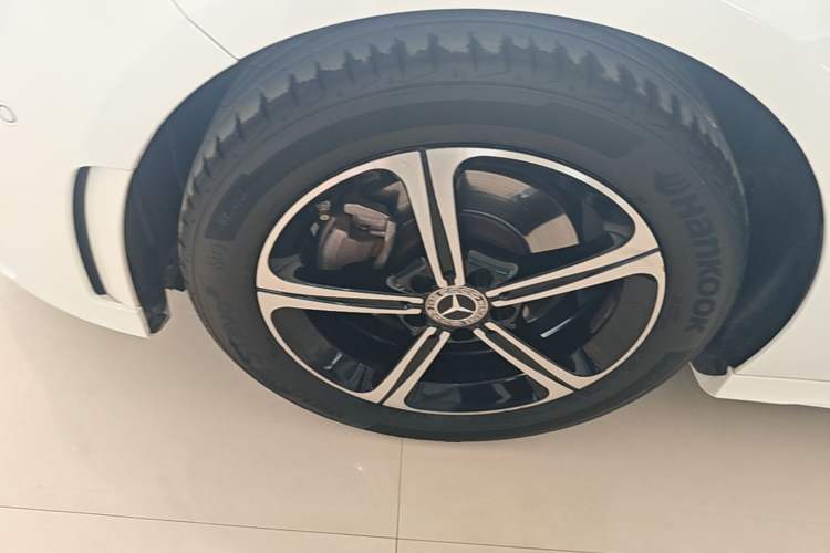 Used Mercedes-Benz A-Class 2022 Restyled A 200 L Sport Sedan Dynamic Version Left Front Wheel Hub