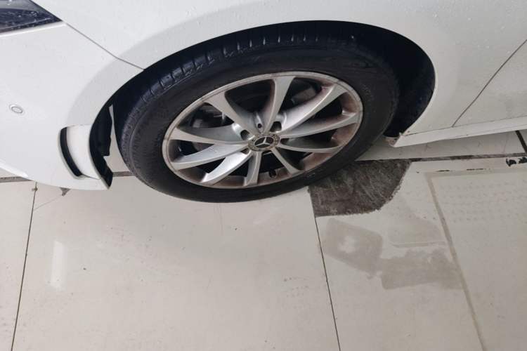 Used Mercedes-Benz A-Class 2022 Restyled A 200 L Sport Sedan Fashion Version Left Front Wheel Hub